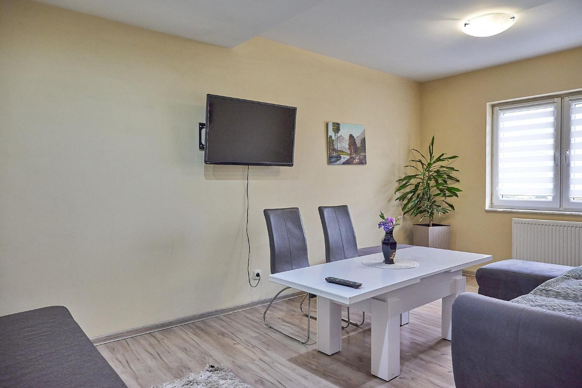 Waldi Apartament Cieplice Jelenia Gora Bagian luar foto